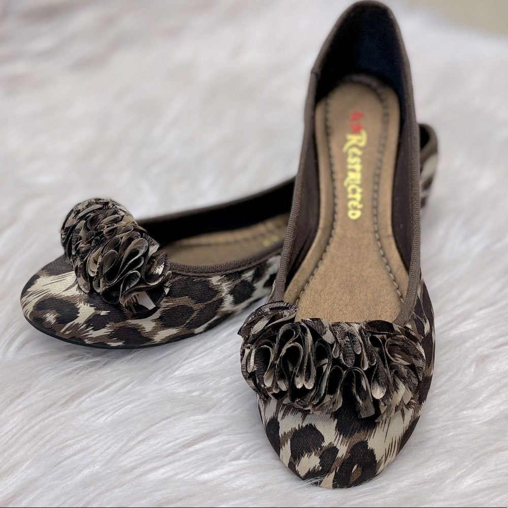 Restricted Leopard Flats Sz 7